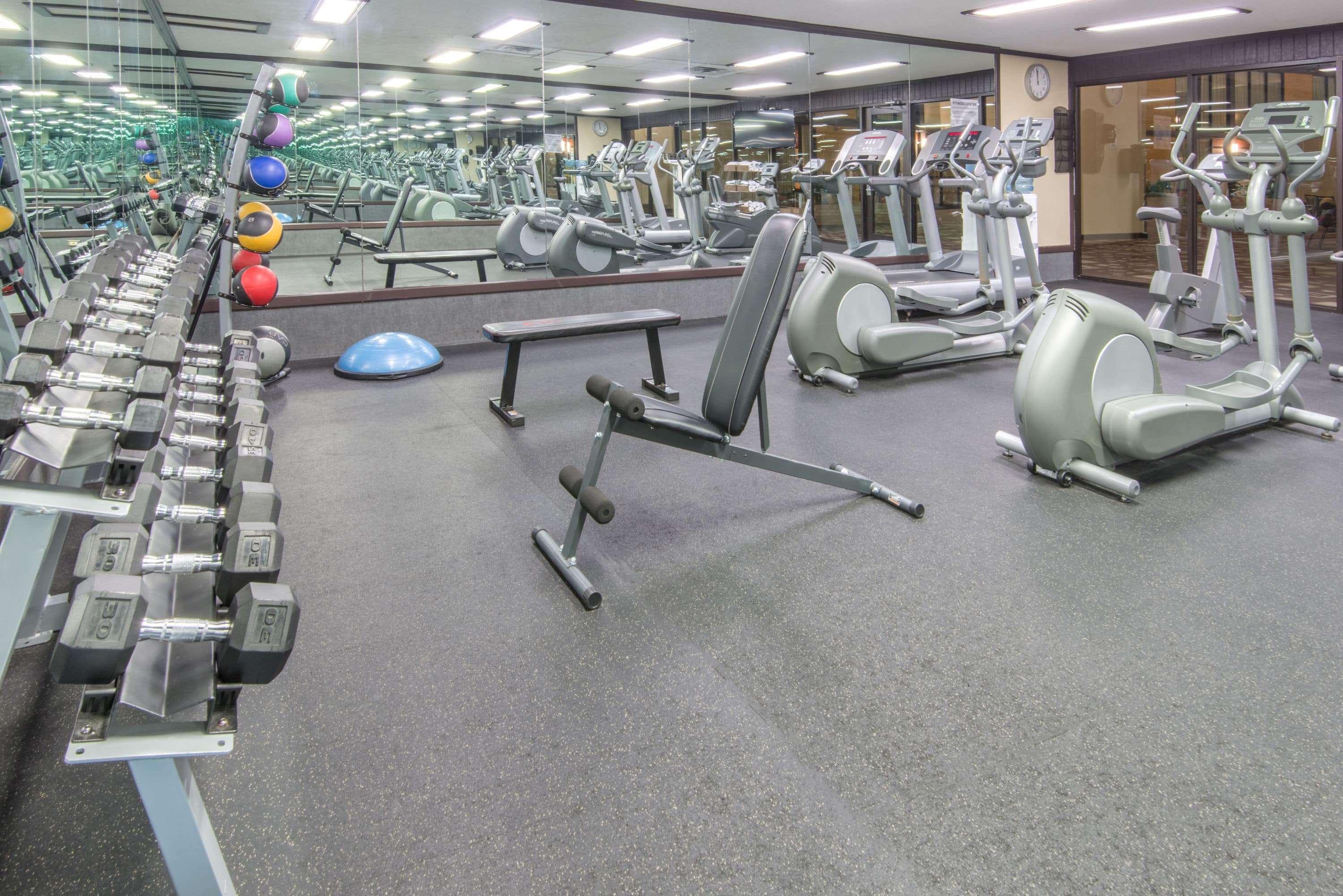 Wyndham Garden Oklahoma City Resort & Conference Hotel Near Airport, Fairgrounds Paycom & I40 Екстериор снимка